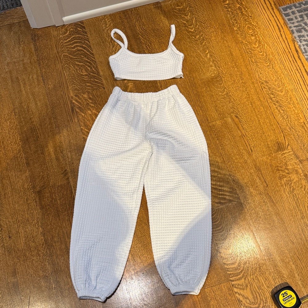 PRINCESS POLLY WHITE WAFFLE SET | CROP TOP + JOGGERS | US 4 / S - Picture 2 of 13